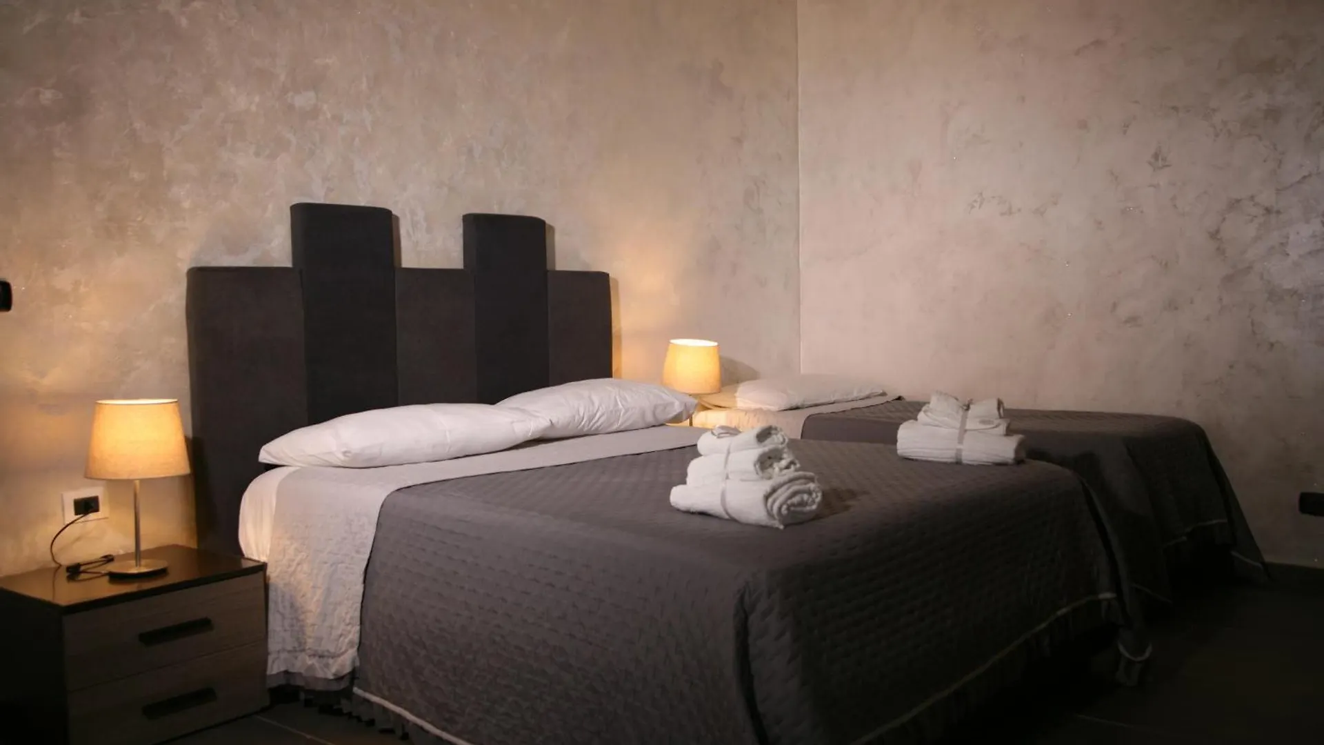 Hotel Dimora Portanolana Neapel Italien